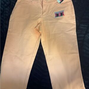 Lee Capri Stretch Pants in Soft Peach